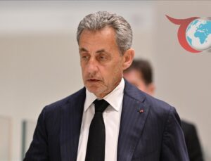 Sarkozy’den Onur ve Liyakat Nişanı Geri Alındı