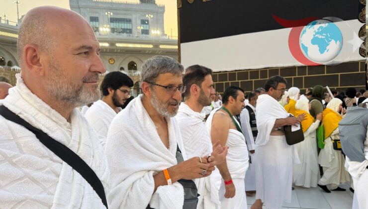 Türk Siyasetçiler Kabe’de Hac İbadetlerini Yerine Getiriyor