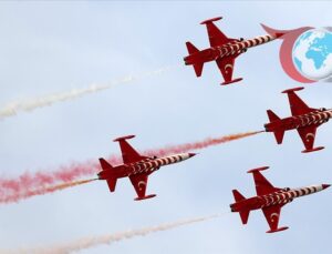 Türk Yıldızları Estonya Semalarında: Gösteri Uçuşları ve Rota Detayları