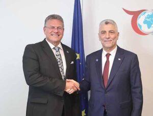 Türkiye-AB Ticaret İlişkilerinde Yeni Dönem: Bakan Bolat’ın Fransa Temasları