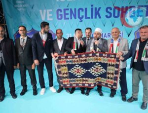Yahyalı’da İslam ve Gençlik Üzerine Anlamlı Buluşma