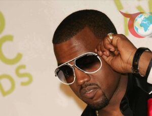 ABD’li Rapçi Ye’nin Avustralya Vizesi İptal Edildi