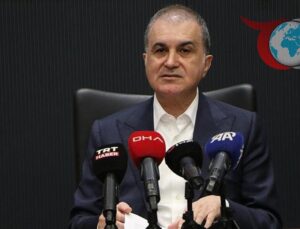 Ak Gençlik ve Siyasetteki Gücü: Özgür Özel’in Eleştirileri