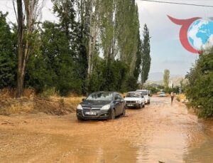 Antalya Elmalı’da Doğanın Gücü: Sağanak, Dolu ve Hortum Etkisi