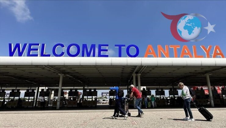 Antalya Havalimanı’nda Uçuş Trafiği Rekor Kırdı!