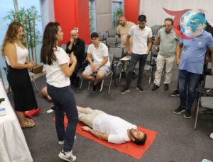 AYTO Üyelerine Hayat Kurtaran İlk Yardım Eğitimi