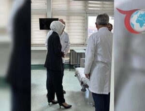 Bakan Göktaş’tan Pençe-Kilit Harekatı Askerlerine Moral Ziyareti