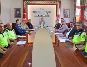 Bayburt Trafik Komisyonu Toplantısında Güvenlik Önlemleri Masaya Yatırıldı