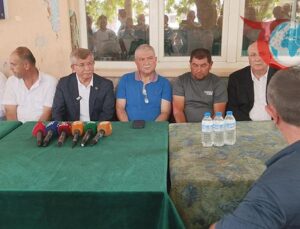 Davutoğlu’ndan Orman Yangınlarına Karşı TBMM’yi Olağanüstü Toplantıya Çağrı