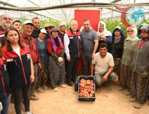 Denizli Valisi Çiftçilerle Bir Araya Geldi: Seracılıkta Büyüme Devam Ediyor