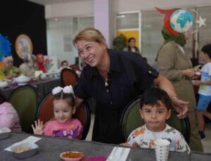 Düzce Belediyesi Çocuk Üniversitesi’nde Aşure Günü Coşkusu