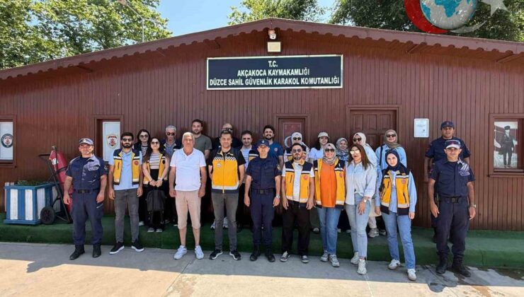 Düzce’de Sahil Güvenlik Personeline Denizden Tahliye Eğitimi