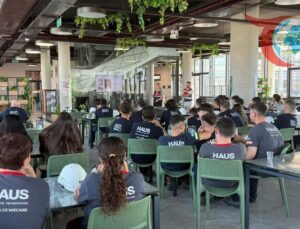 Efeler’de Uyuşturucuyla Mücadele: Jandarmadan Fabrika Çalışanlarına Özel Bilgilendirme Etkinliği