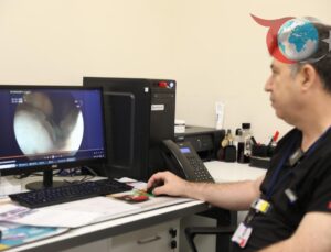 Endoskopik Yöntemle Dev Mide Tümörü Başarıyla Çıkarıldı