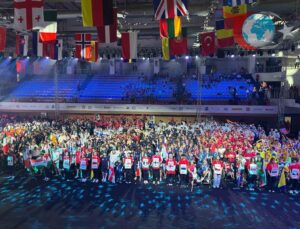 Engelleri Aşmak: Dr. Mehmet Kasapoğlu’ndan Anlamlı Mesajlar