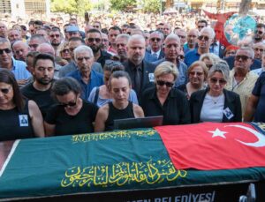 Eski Menemen Belediye Başkanı Tahir Şahin İçin Duygusal Veda Töreni