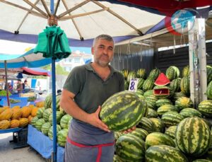 Eskişehir’de Karpuz Satışları Beklenenin Altında: Ucuzluk Dikkat Çekmiyor mu?