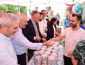 Gebze’de Aşure İkramı ile Birlik ve Beraberlik Mesajı