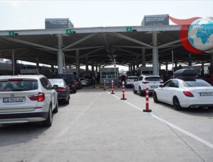 Gurbetçiler Memlekete Dönüş Heyecanını Kapıkule’de Yaşıyor