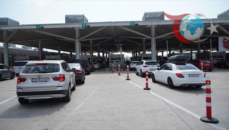 Gurbetçiler Memlekete Dönüş Heyecanını Kapıkule’de Yaşıyor