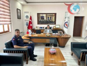 Hisarcık’ın Yeni İlçe Jandarma Komutanı Kaan Nayman Göreve Başladı