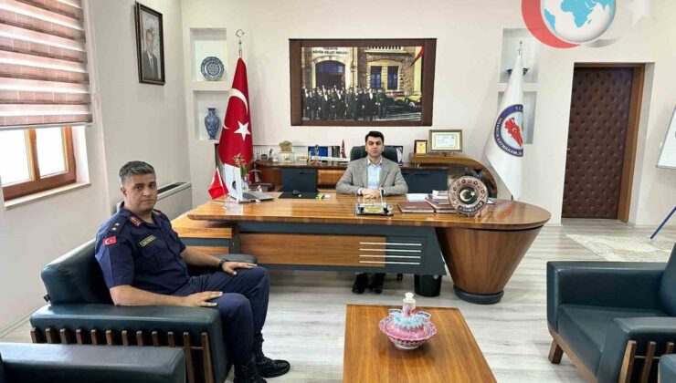 Hisarcık’ın Yeni İlçe Jandarma Komutanı Kaan Nayman Göreve Başladı