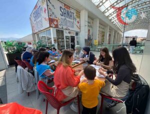 İnegöl AVM’de Sanat ve El Becerileriyle Dolu Bir Temmuz