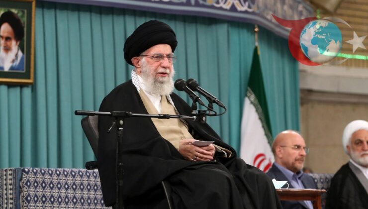İran’ın Lideri Hamaney, İsrail-İran Savaşının Ardından İlk Defa Halkın Önünde