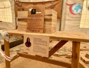 İranlı Sanatçının Boş Masası Festivale Damga Vurdu