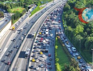 İstanbul’da Trafik Yoğunluğu Akşam Saatlerinde Zirve Yaptı
