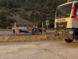 İtfaiye Personelinden Beton Pompasıyla Yangına Müdahale: Harmancık’ta İnovatif Çalışma