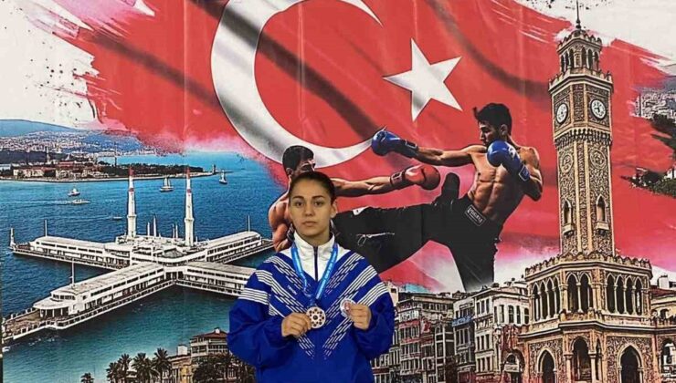 İzmir’deki Kick Boks Şampiyonası’nda Pazaryerispor’un Zirve Mücadelesi