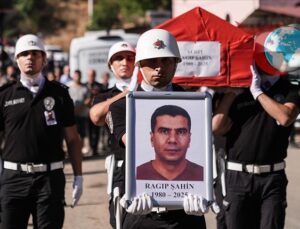 İzmir’deki Yangın Felaketinde Şehit Düşen Orman İşçisinin Kahramanlığı Anıldı