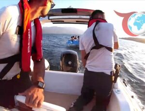 Jandarma Ekipleri Sapanca Gölü’nde Mahsur Kalanları Kurtardı