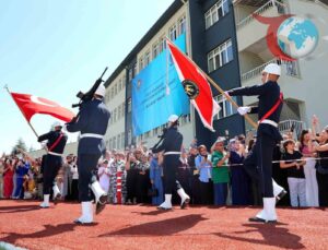 Kayseri’de 31. Dönem POMEM Mezuniyet Töreni: Yeni Polisler Görevlerine Hazırlanıyor