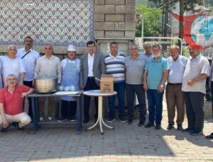 Kütahya’da Aşure Etkinliği: Mahalle Sakinleri Birlik ve Beraberlik İçin Buluştu