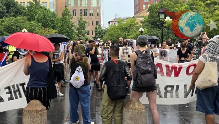 New York’ta Ortadoğu Barışı İçin Dualı Protesto ve Karşıt Gösteri
