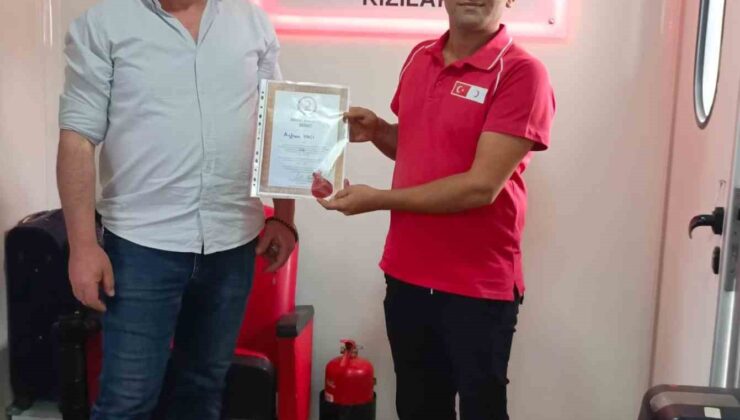 Özalp’ta Kızılay’a Kan Bağışı Yapanlara Ödüller Dağıtıldı