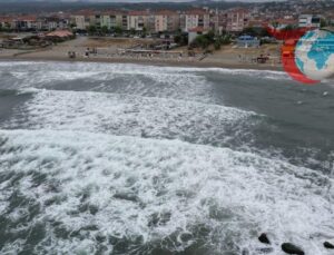 Sakarya ve Zonguldak Sahillerinde Deniz Yasağı: Güvenlik Önlemleri Arttırıldı