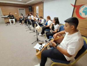 Şanlıurfa’da Genç Müzisyenlerden Unutulmaz Gitar Konseri