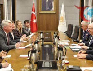 Savunma Bakanı Güler, BAE Systems CEO’su ve İngiltere Büyükelçisi ile Görüştü