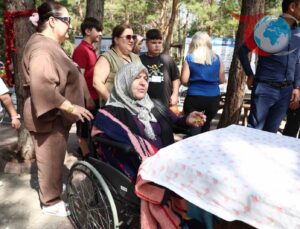 Sivas’ta Sevgi Teyze’nin Yüzünü Güldüren Etkinlik