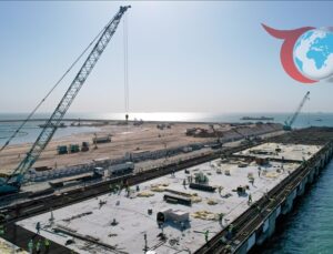 Süveyş Körfezi’nde Facia: Sondaj Gemisi Alabora Oldu