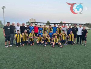 Talas Belediyespor U17 Takımı Türkiye Finallerinde Yükseliyor