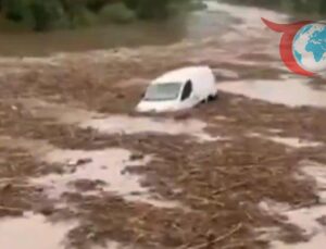 Tarazona Kasabasında Şiddetli Yağışlar Sele Neden Oldu