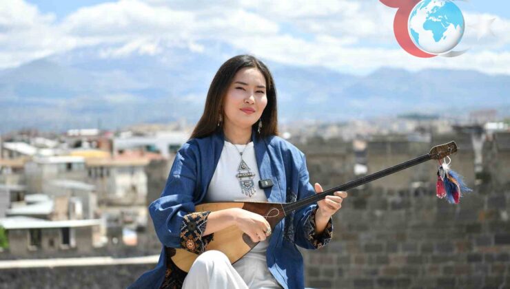 Tarihi Kayseri Kalesi’nde Kazak Sanatçılardan Unutulmaz Konser