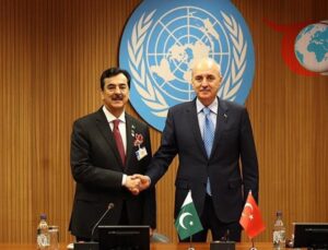 TBMM Başkanı Numan Kurtulmuş ve Pakistan Senatosu Başkanı Gilani Cenevre’de Bir Araya Geldi