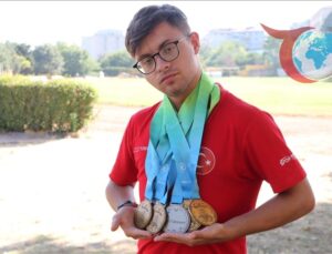 Tekirdağlı Özel Sporcu Emirhan Akçakoca Avrupa’da Madalyaları Topladı