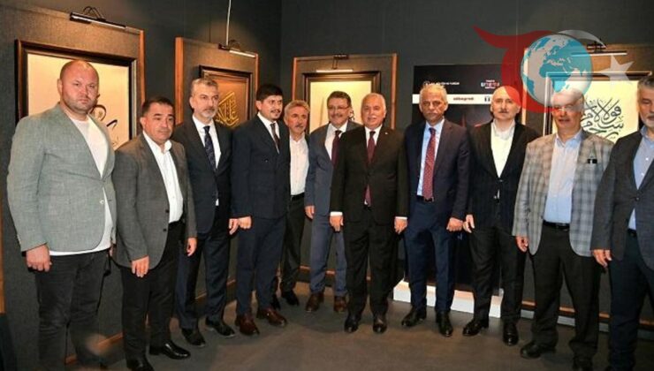 Trabzon’da Selam Ayetleri Hat Eserleri Sergisi Sanatseverlerle Buluşuyor