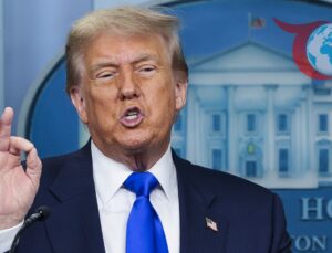 Trump’tan BRICS Ülkelerine Gümrük Vergisi Tehdidi